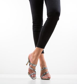 Alternative view of Saboti Sosour Albastri